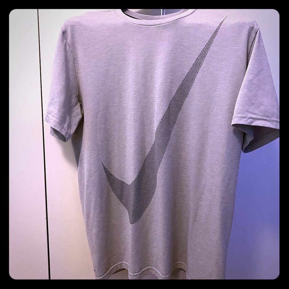 Nike t shirt